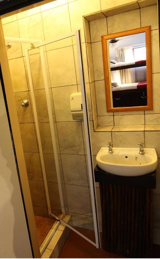 Mali Boutique Lodge & Tube 'N Axe Budget Accommodation Stormsrivier Eksteriør bilde